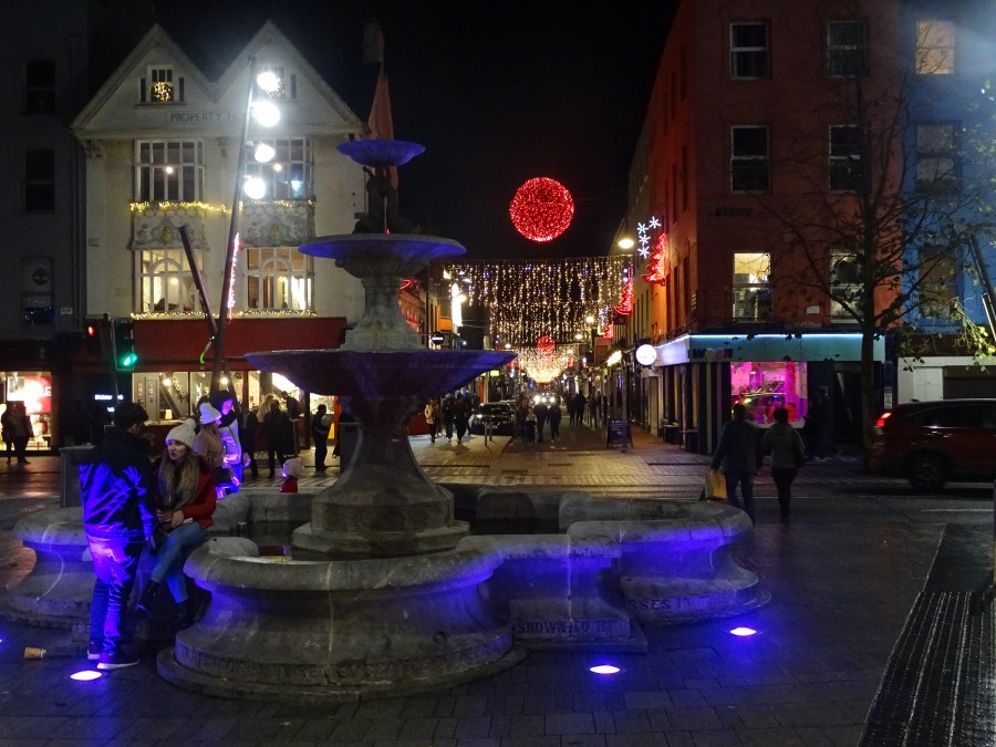 Christmas on the Grand Parade, Cork - Berwick Fountain looking to Oliver Plunkett Street, December 2018  (picture: Kieran McCarthy)